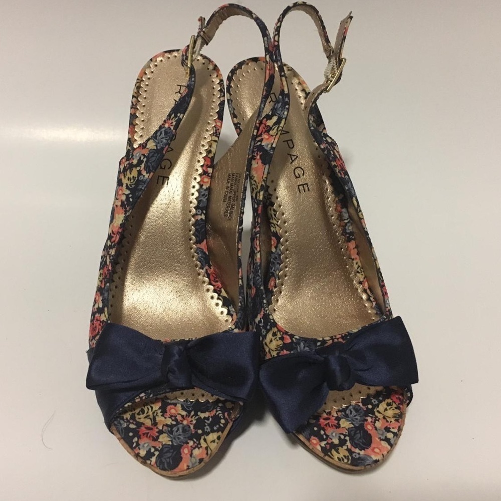 Woman’s Rampage floral open toe heels size 8M,